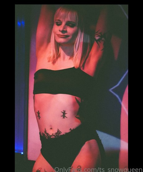 Naakte gelekte OnlyFans-foto van Tssnowqueen