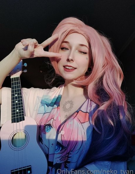 Naakte gelekte OnlyFans-foto van Loli Molly
