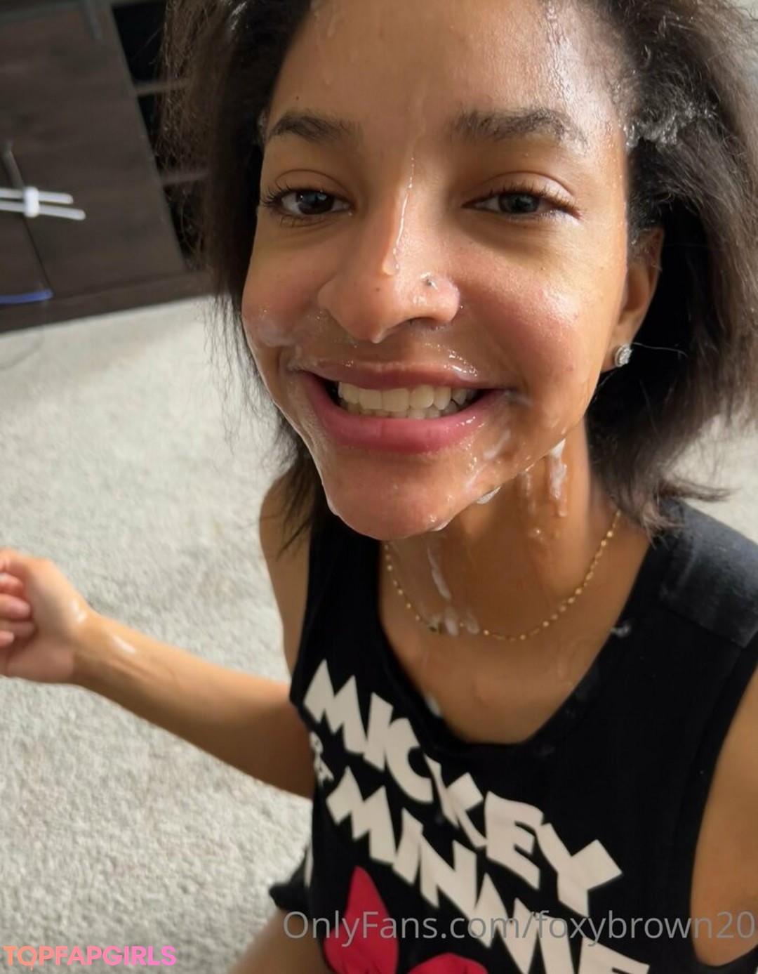 Naakte gelekte OnlyFans-foto van Foxybrown20 #51 Naakte gelekte OnlyFans-foto van Foxybrown20 #51