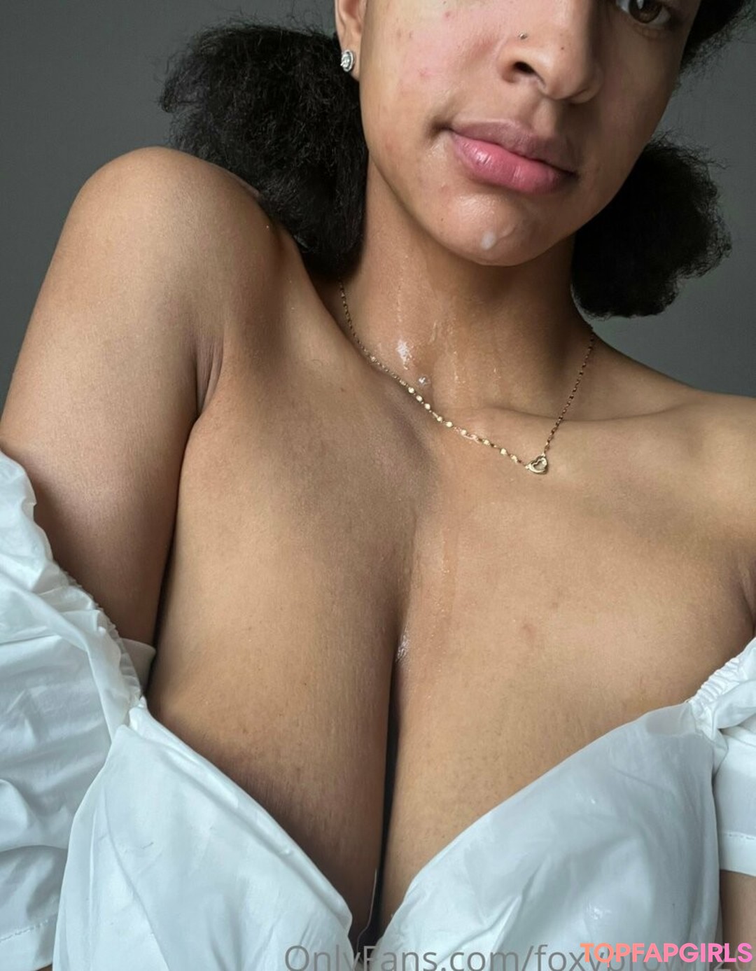 Naakte gelekte OnlyFans-foto van Foxybrown20 #68 Naakte gelekte OnlyFans-foto van Foxybrown20 #68