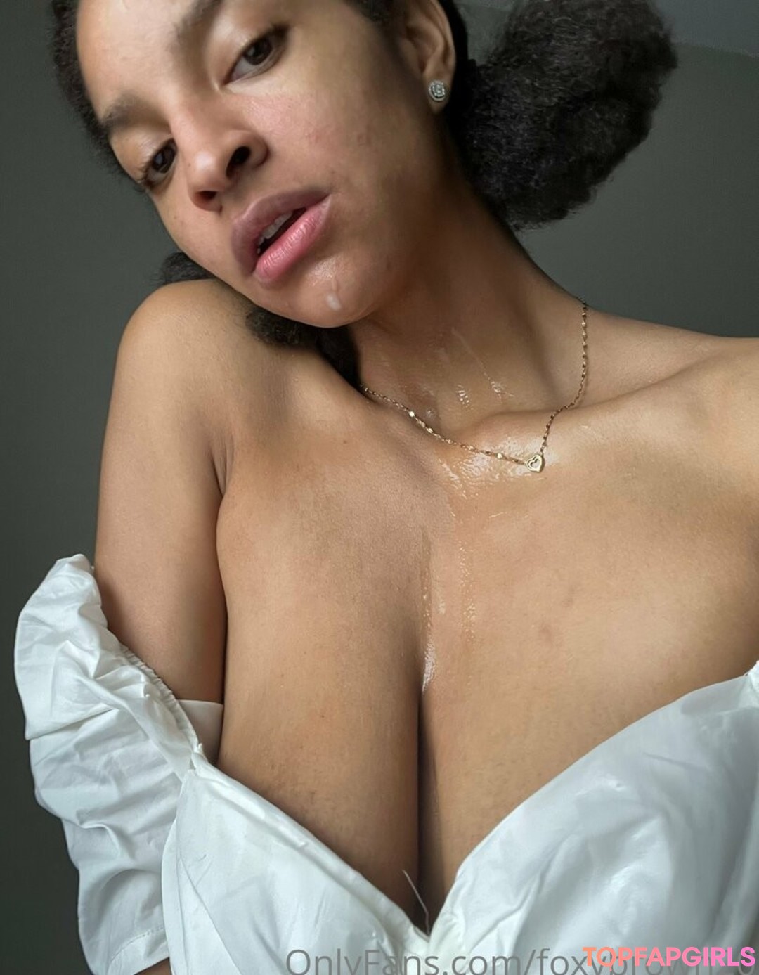 Naakte gelekte OnlyFans-foto van Foxybrown20 #70 Naakte gelekte OnlyFans-foto van Foxybrown20 #70