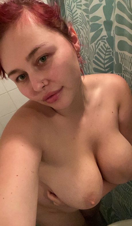 Naakte gelekte OnlyFans-foto van Adiafreensfw