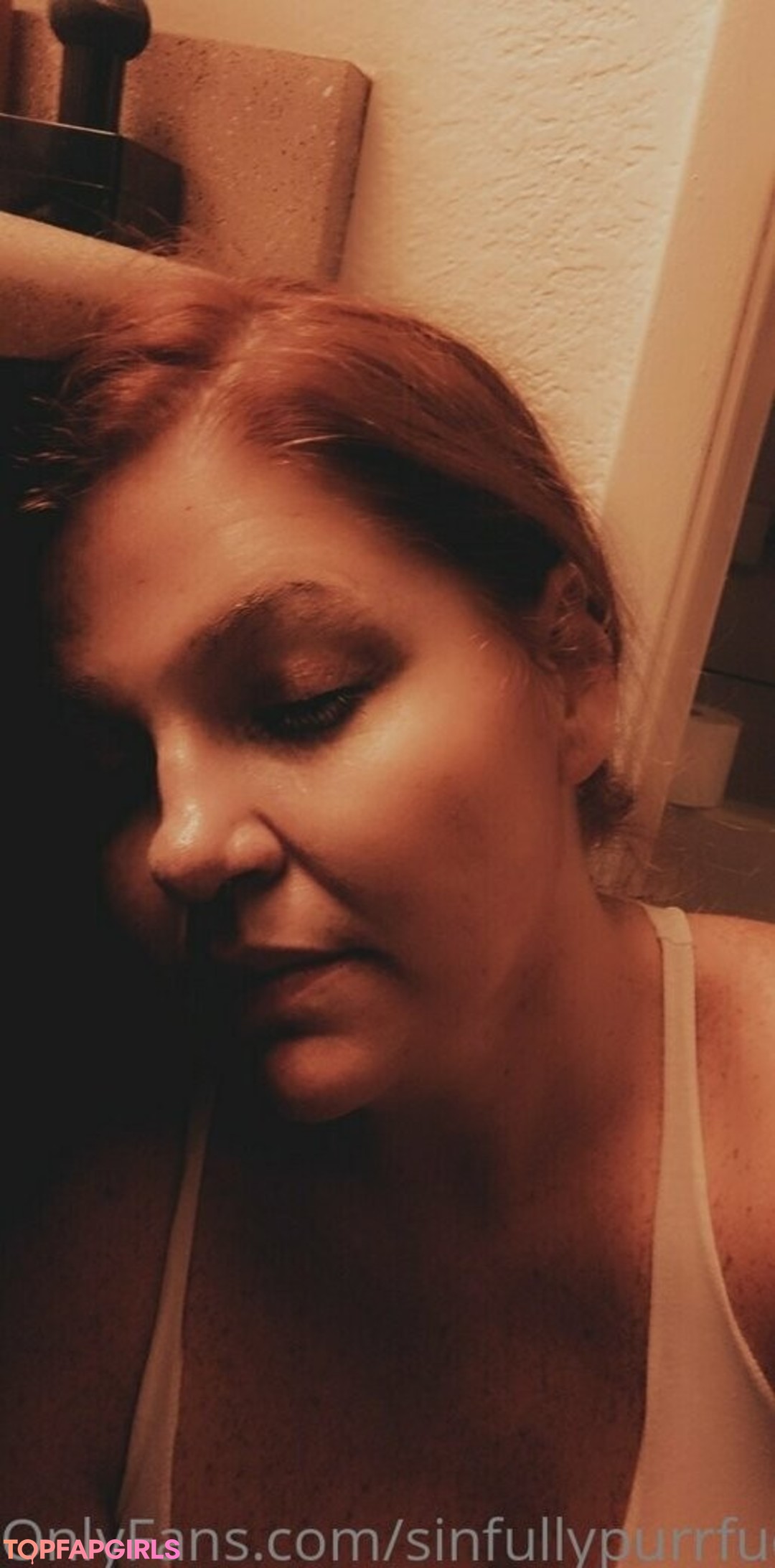 Naakte gelekte OnlyFans-foto van Sinfullypurrfuct #17 Naakte gelekte OnlyFans-foto van Sinfullypurrfuct #17