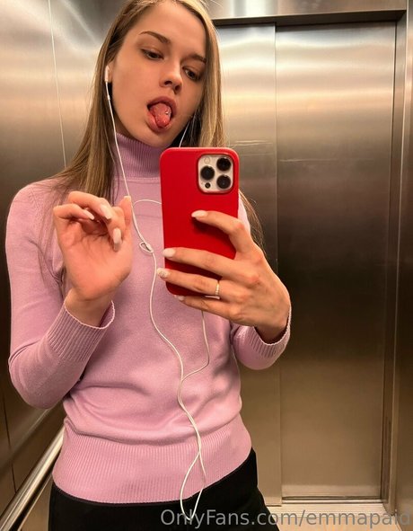 Naakte gelekte OnlyFans-foto van Emmapaid