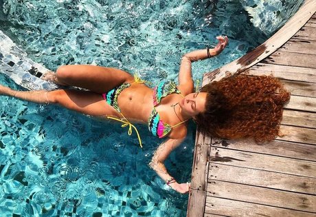 Naakte gelekte OnlyFans-foto van Shelley Rosenfeld