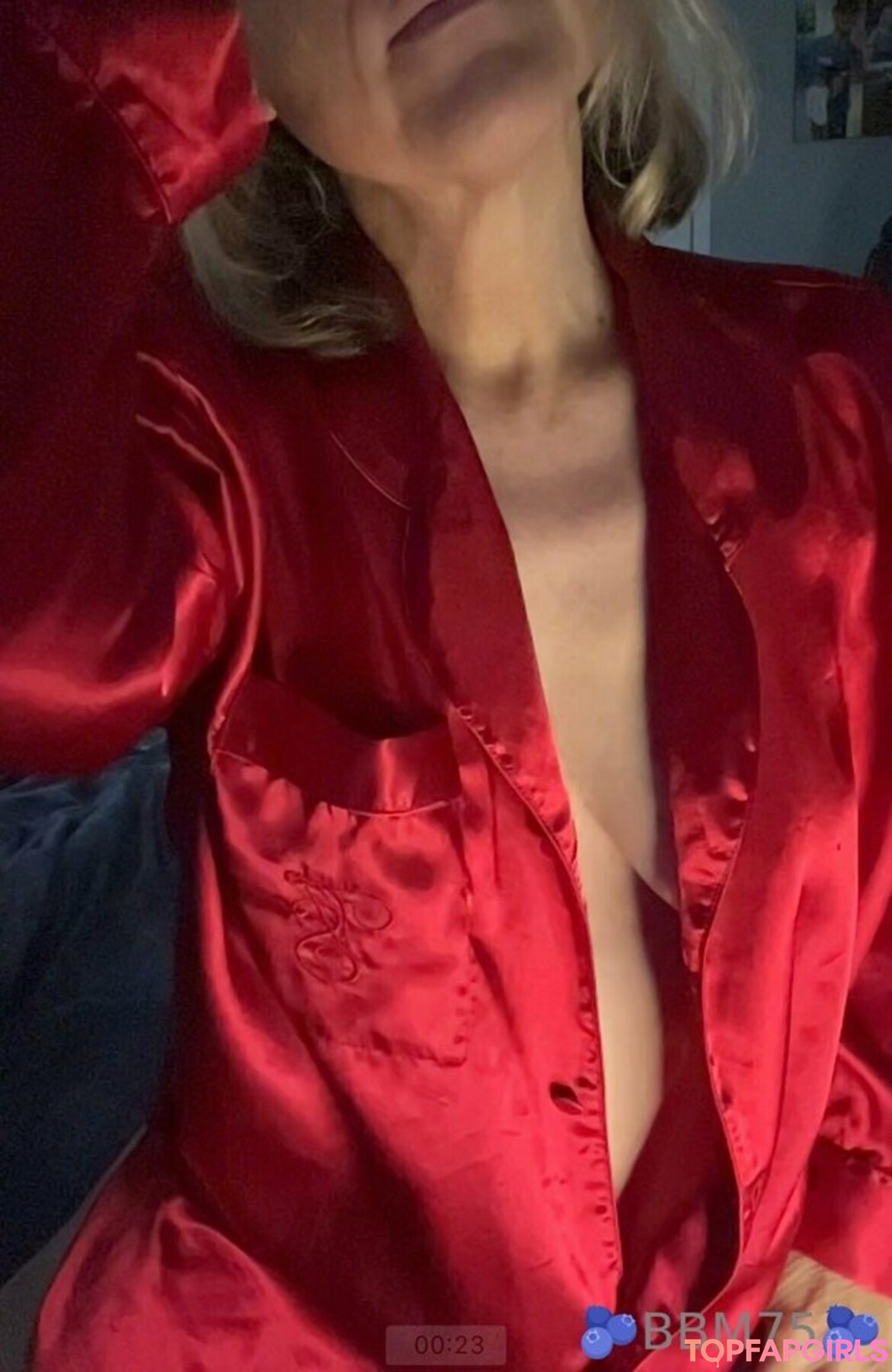 Naakte gelekte OnlyFans-foto van Blueberrymama75 #34 Naakte gelekte OnlyFans-foto van Blueberrymama75 #34