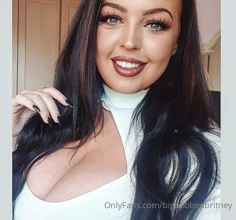 Naakte gelekte OnlyFans-foto van Bigboobedbritneyfree