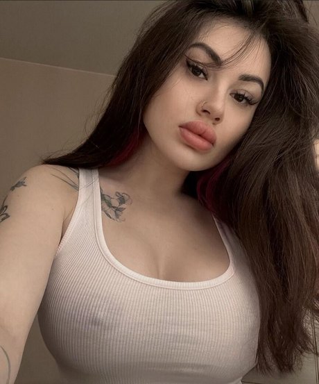 Naakte gelekte OnlyFans-foto van Wetbunny