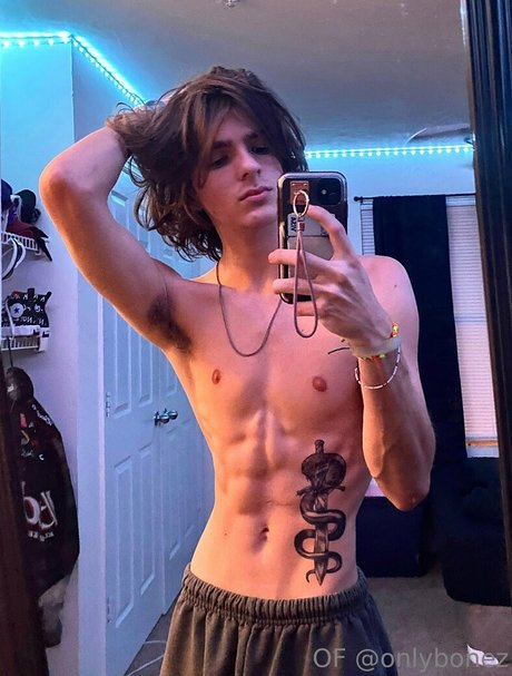 Naakte gelekte OnlyFans-foto van Onlybonez