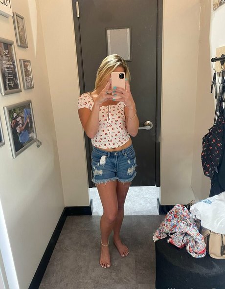Naakte gelekte OnlyFans-foto van Blondebombshell922