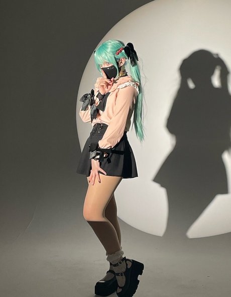 Saya Scarlet