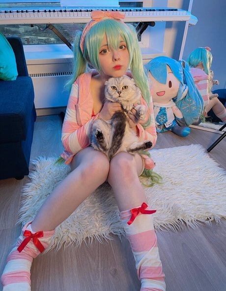 Saya Scarlet