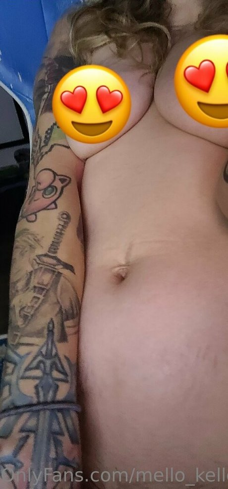 Naakte gelekte OnlyFans-foto van Marley Barbie