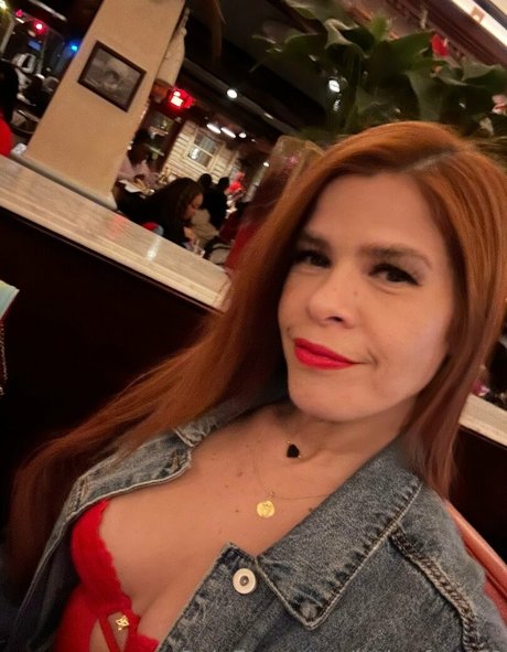 Latinafoxy69
