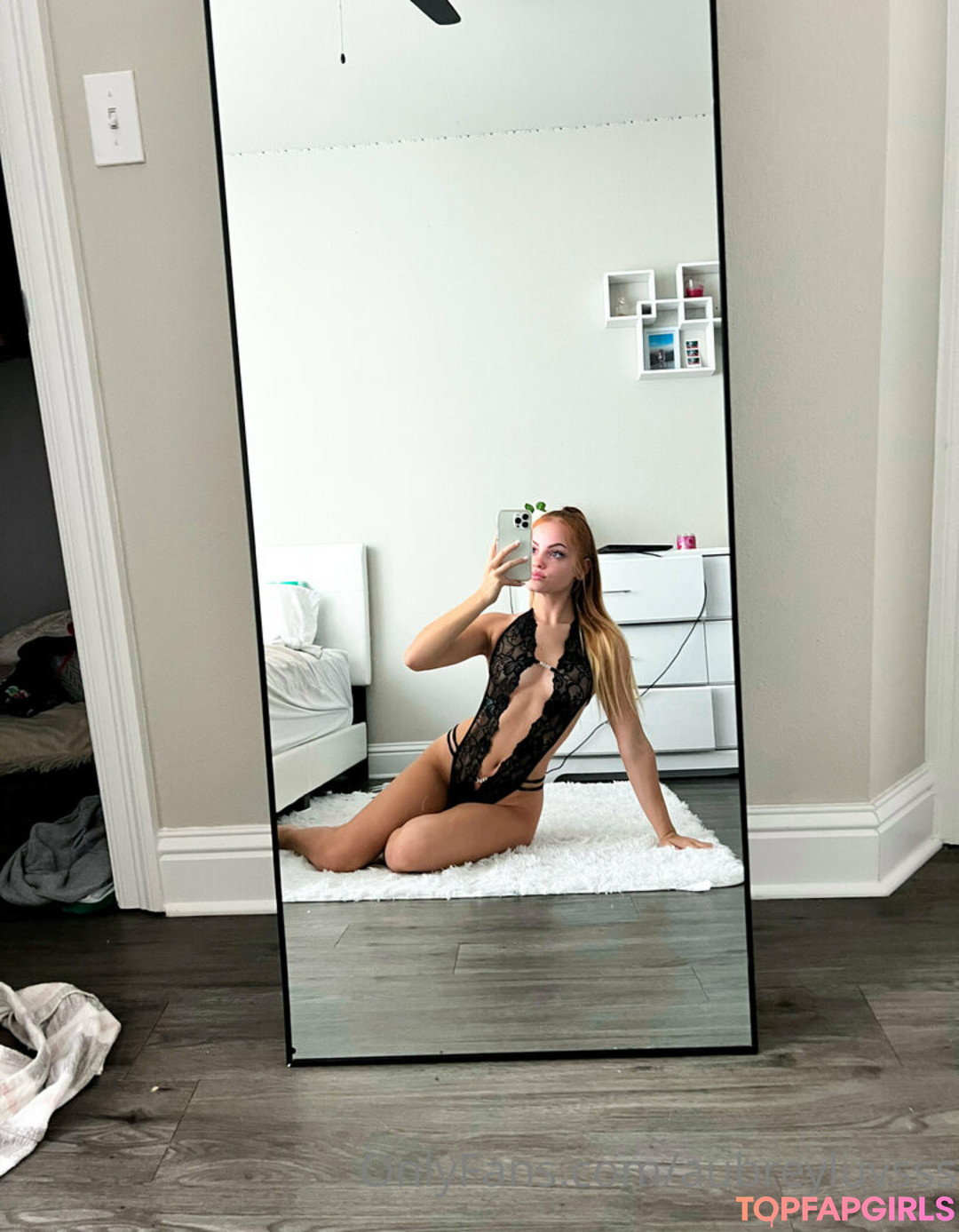 Naakte gelekte OnlyFans-foto van Aubreyluvsss #117 Naakte gelekte OnlyFans-foto van Aubreyluvsss #117