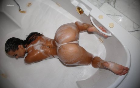 Sarah Love Macdonald