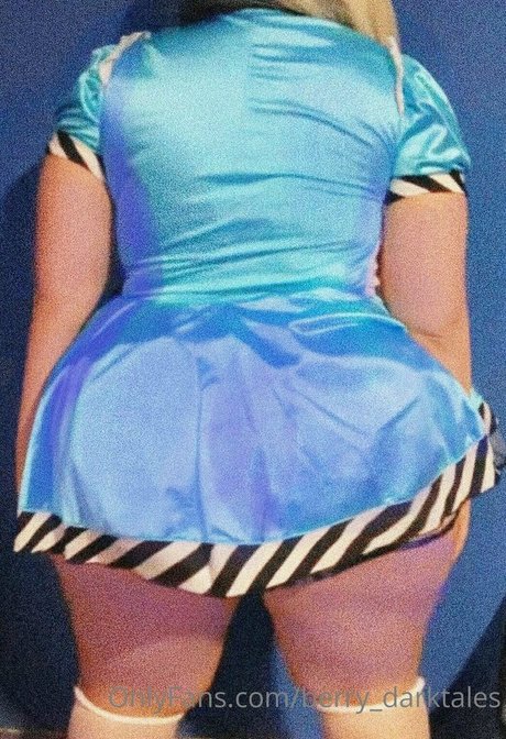 Naakte gelekte OnlyFans-foto van Berrydarktales