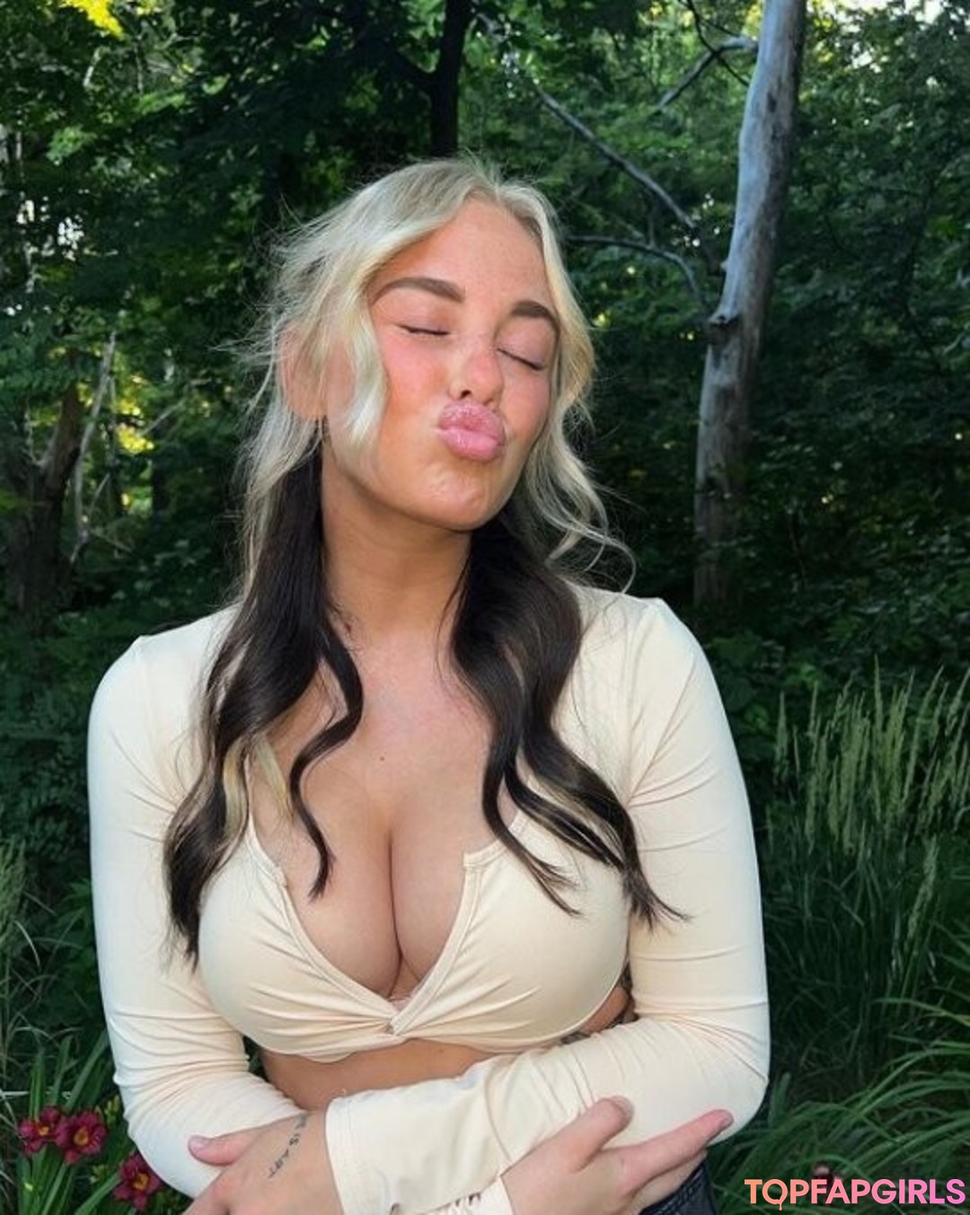 Naakte gelekte OnlyFans-foto van Sophie Riedemann #61 Naakte gelekte OnlyFans-foto van Sophie Riedemann #61