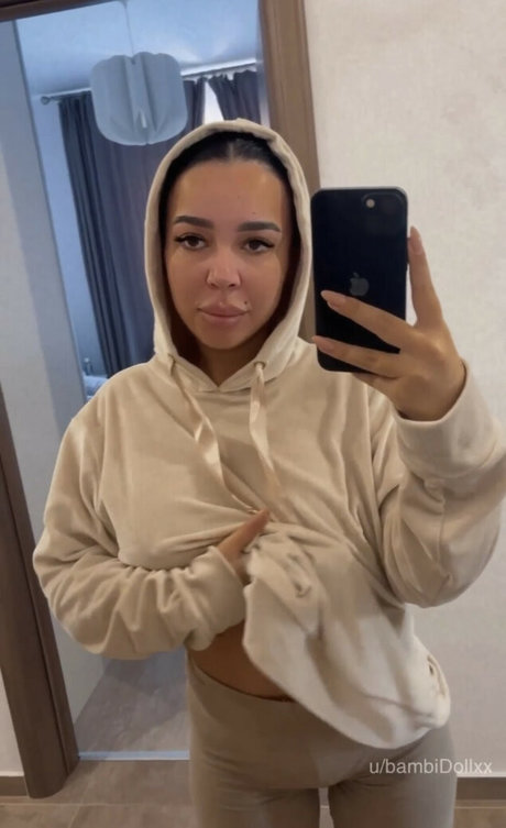 Naakte gelekte OnlyFans-foto van Oliviastar