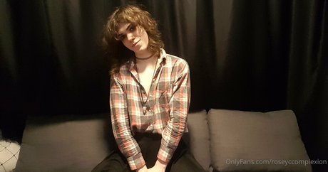Roseyccomplexion