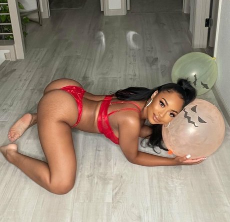 Ninadoesitall