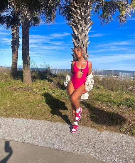 Naakte gelekte OnlyFans-foto van Jayla Marie