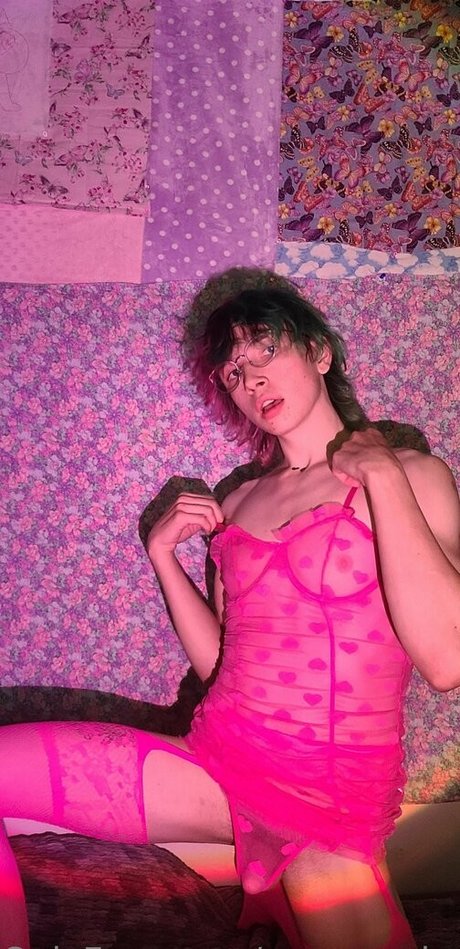 Naakte gelekte OnlyFans-foto van Xaeparadox666