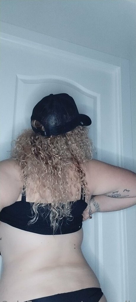 Curvyadiction