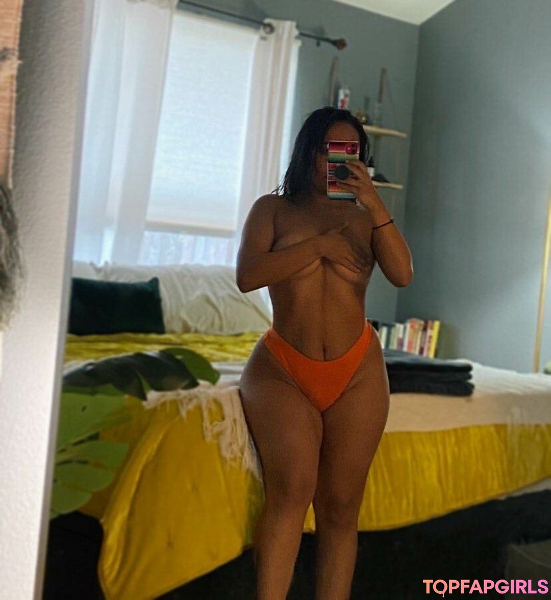 Naakte gelekte OnlyFans-foto van Starseedmami #20 Naakte gelekte OnlyFans-foto van Starseedmami #20