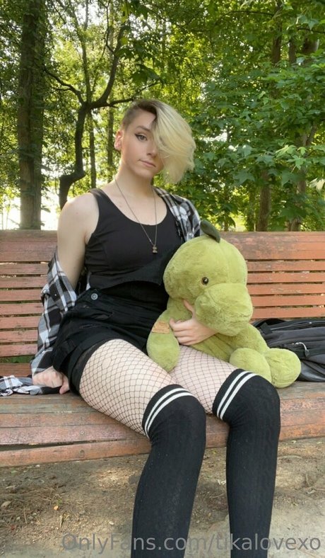 Naakte gelekte OnlyFans-foto van Tikalovexo