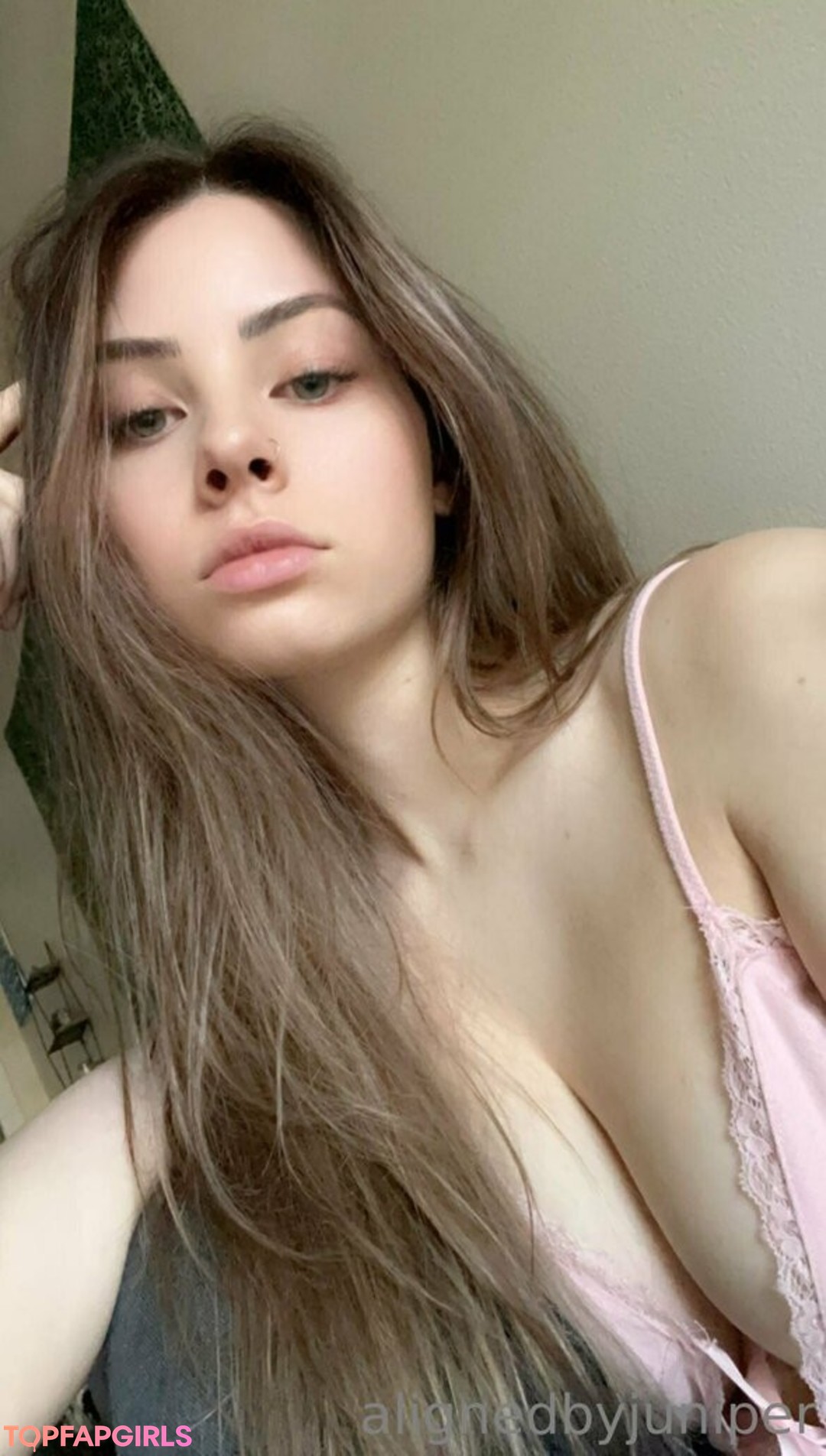 Naakte gelekte OnlyFans-foto van Alignedbyjuniper #43 Naakte gelekte OnlyFans-foto van Alignedbyjuniper #43