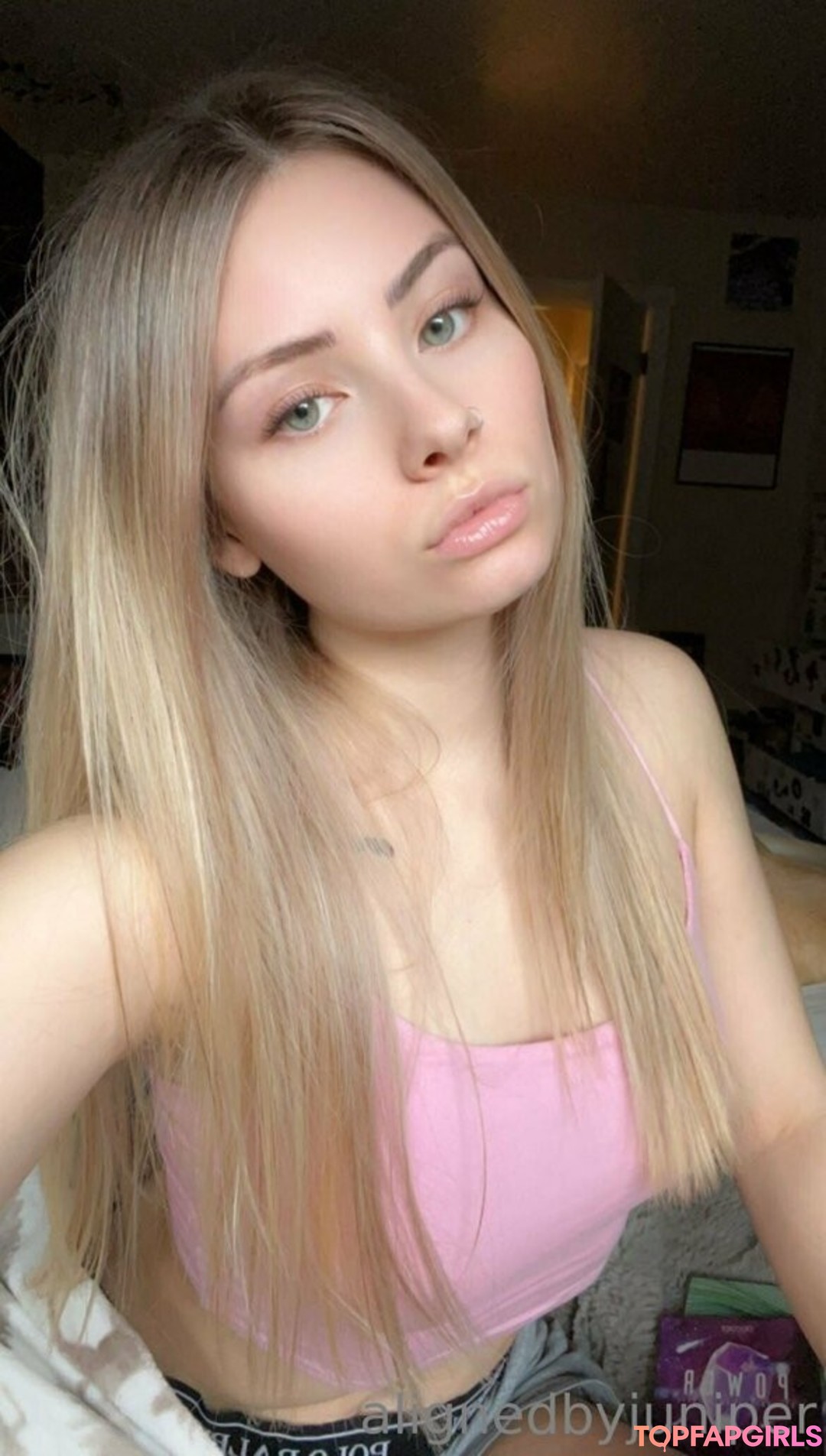 Naakte gelekte OnlyFans-foto van Alignedbyjuniper #46 Naakte gelekte OnlyFans-foto van Alignedbyjuniper #46