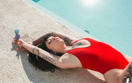 Naakte gelekte OnlyFans-foto van Arson