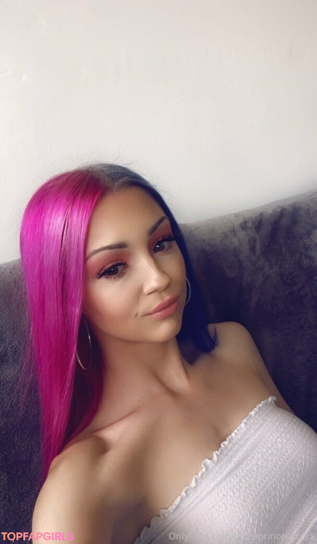 Naakte gelekte OnlyFans-foto van Mrspetitexxx #21 Naakte gelekte OnlyFans-foto van Mrspetitexxx #21