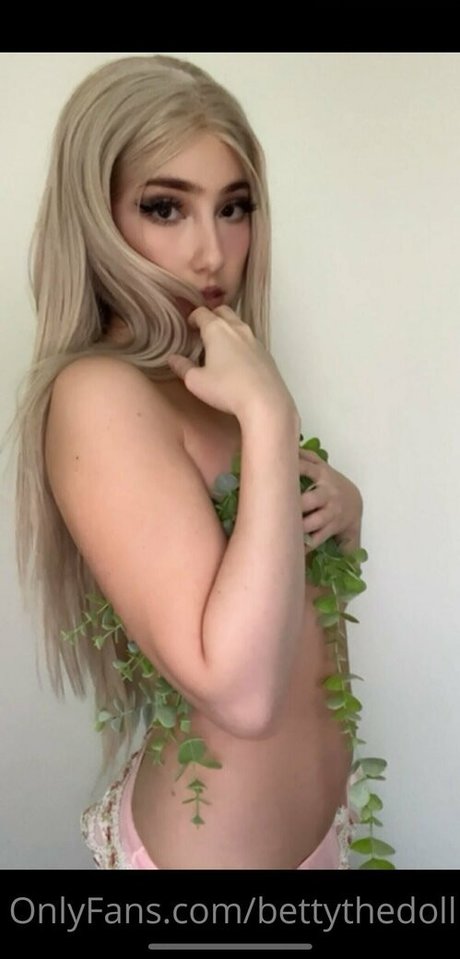 Naakte gelekte OnlyFans-foto van Bettythedoll