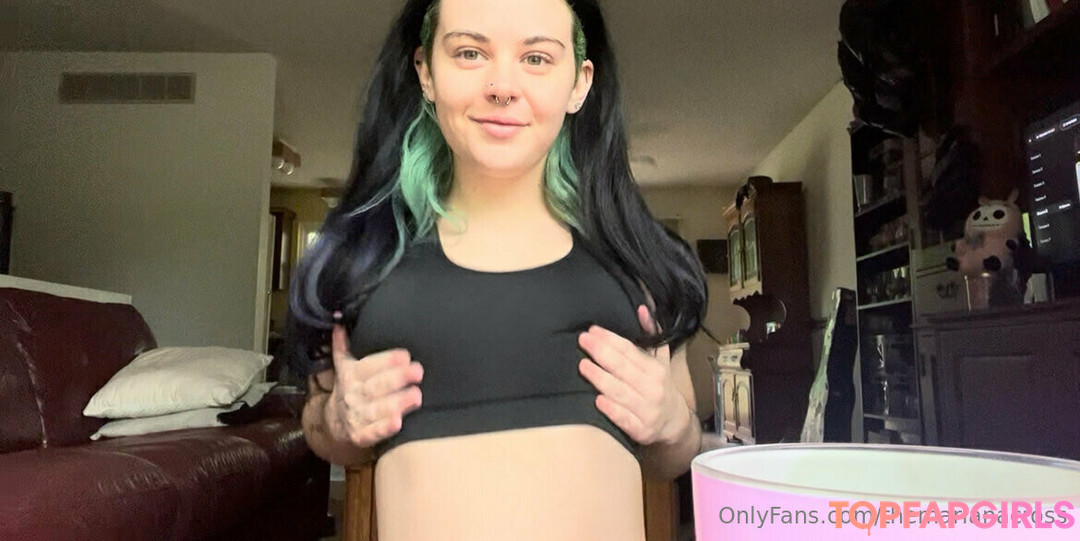 Naakte gelekte OnlyFans-foto van Themarianacross #2 Naakte gelekte OnlyFans-foto van Themarianacross #2