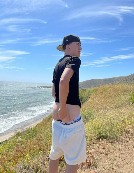 Naakte gelekte OnlyFans-foto van Camprivate