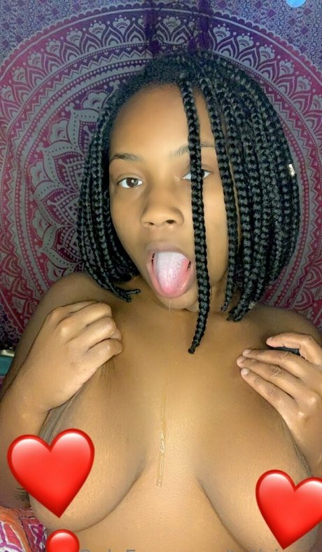Naakte gelekte OnlyFans-foto van Tatijpeg