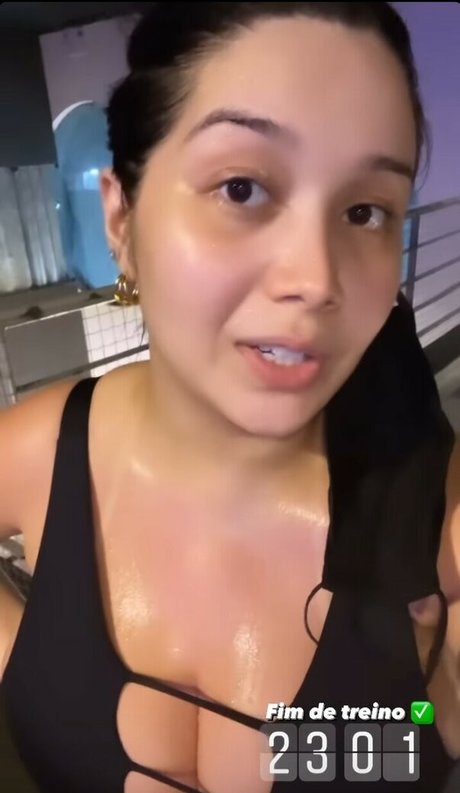 Naakte gelekte OnlyFans-foto van Luma Couttinho
