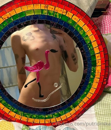 Naakte gelekte OnlyFans-foto van Putrid Cosplay