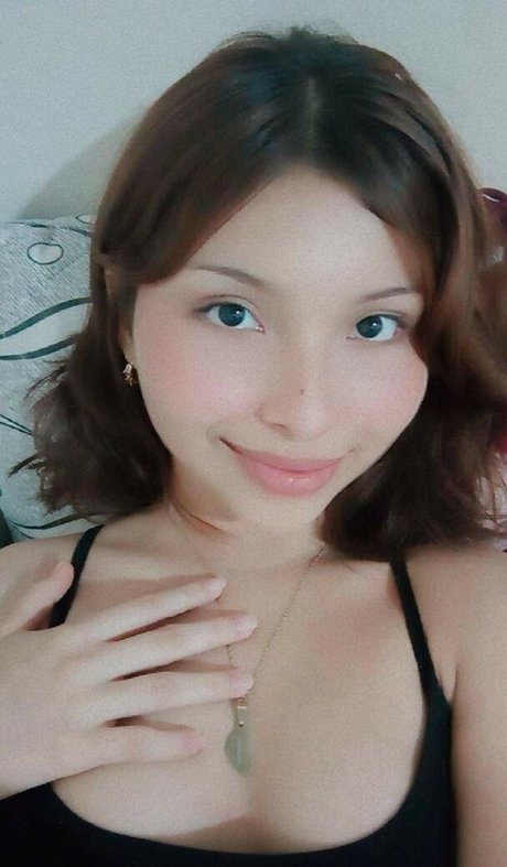 Naakte gelekte OnlyFans-foto van Show Your Girlfriend