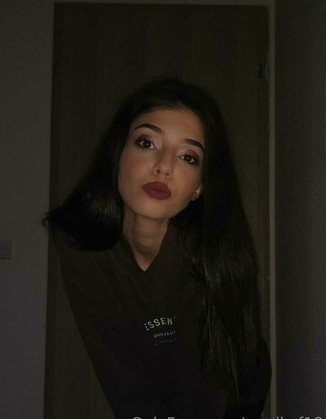 Naakte gelekte OnlyFans-foto van Marikof18