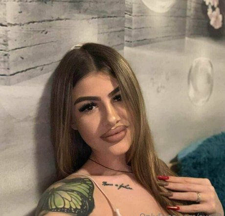 Naakte gelekte OnlyFans-foto van Susy3
