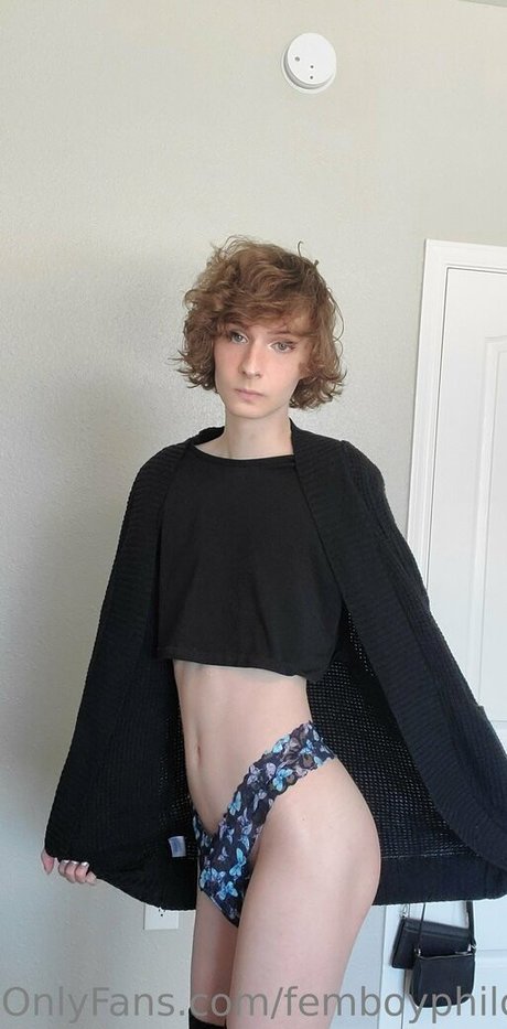 Naakte gelekte OnlyFans-foto van Femboyphilosophy