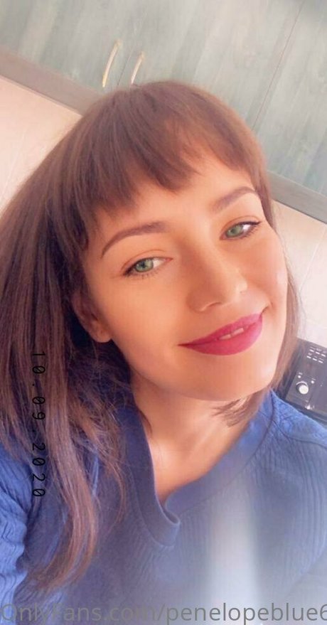 Naakte gelekte OnlyFans-foto van Penelopeblue69