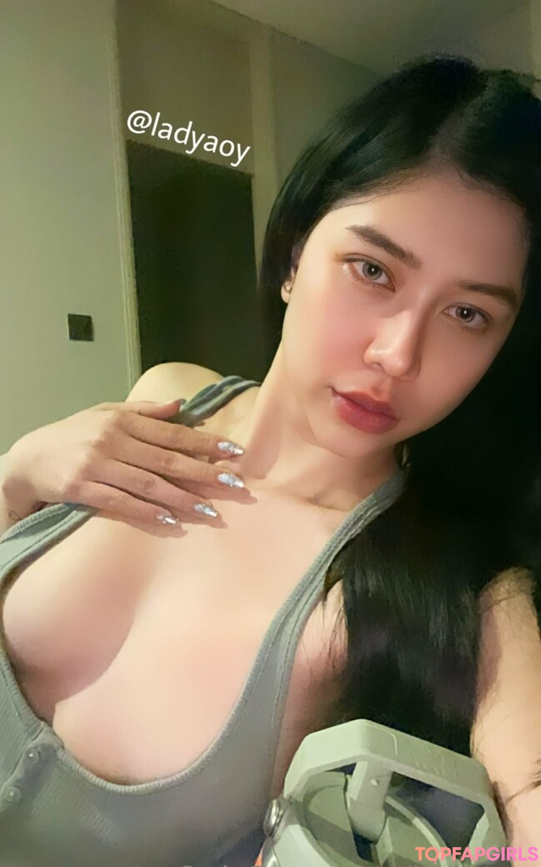 Naakte gelekte OnlyFans-foto van Ladyaoy #91 Naakte gelekte OnlyFans-foto van Ladyaoy #91