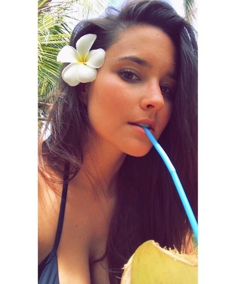 Naakte gelekte OnlyFans-foto van Rhiannon Fish