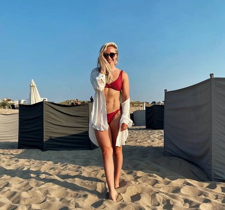 Naakte gelekte OnlyFans-foto van Larissa Van Meerten