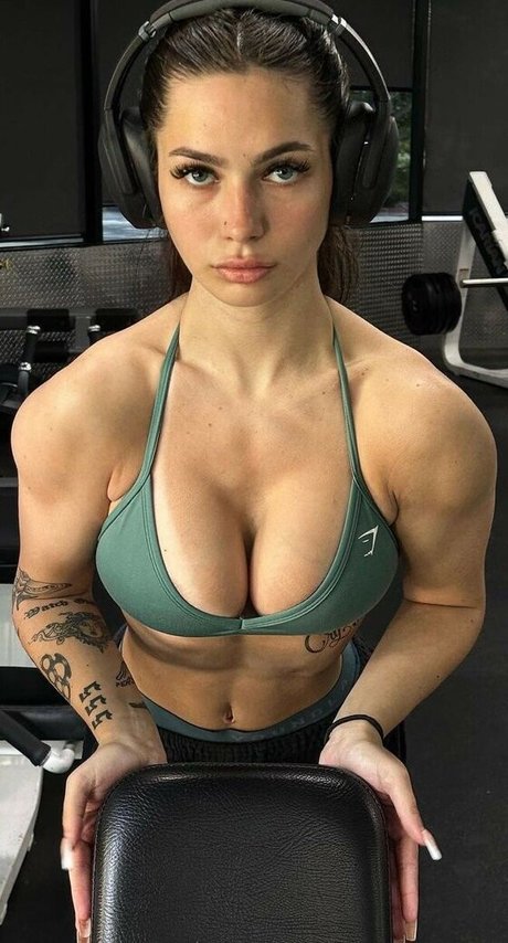 Naakte gelekte OnlyFans-foto van Killljoyy