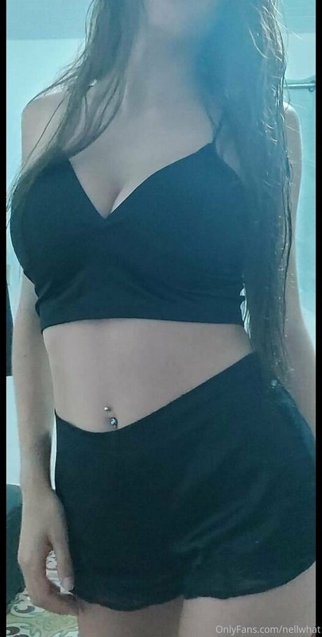 Naakte gelekte OnlyFans-foto van Wnellafree